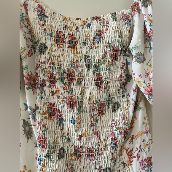 Rose + Olive Ivory & Floral Ruffle Sleeve Off the Shoulder Women’s Size M - Picture 5 of 16